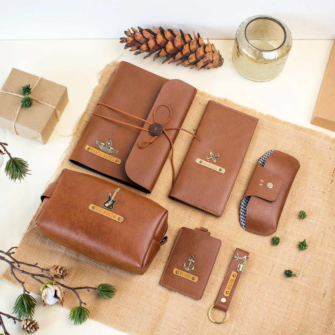 TRAVEL ACCESSORIES